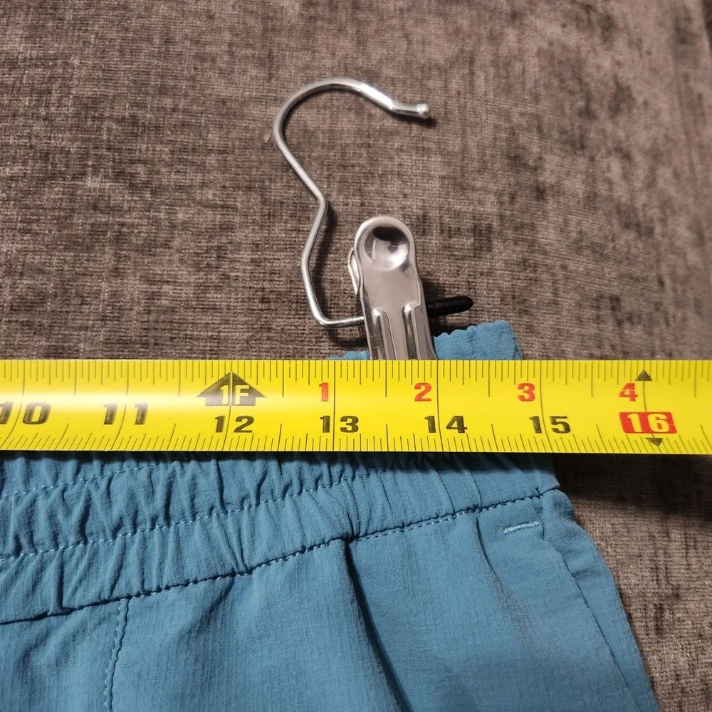 Lululemon BOWLINE Shorts 5" Men's Medium Teal Lightweight Stretch Athleisure - Picture 4 of 7